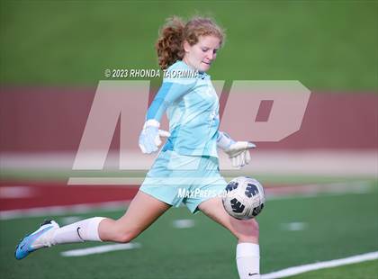 Thumbnail 3 in Barbers Hill vs. Foster (UIL 5A Region 3 & 4 Area) photogallery.