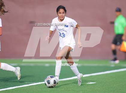 Thumbnail 2 in Barbers Hill vs. Foster (UIL 5A Region 3 & 4 Area) photogallery.