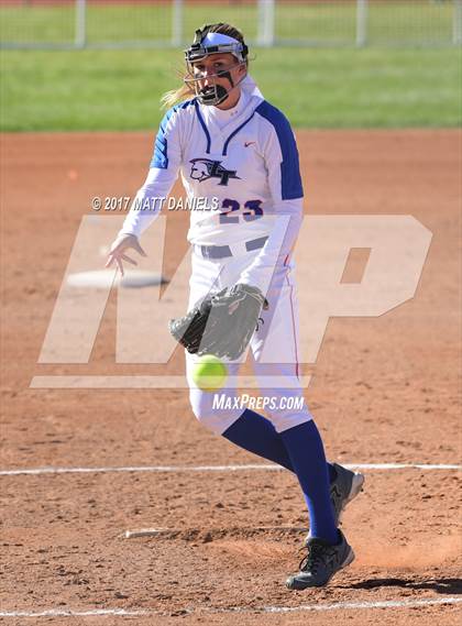 Thumbnail 2 in Legend vs. Fort Collins (CHSAA 5A Region 2 Playoff) photogallery.