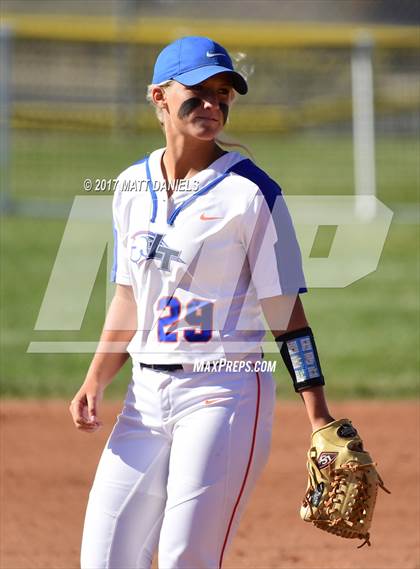 Thumbnail 1 in Legend vs. Fort Collins (CHSAA 5A Region 2 Playoff) photogallery.