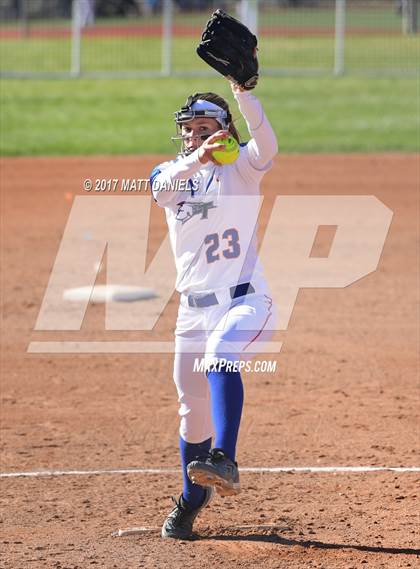 Thumbnail 3 in Legend vs. Fort Collins (CHSAA 5A Region 2 Playoff) photogallery.