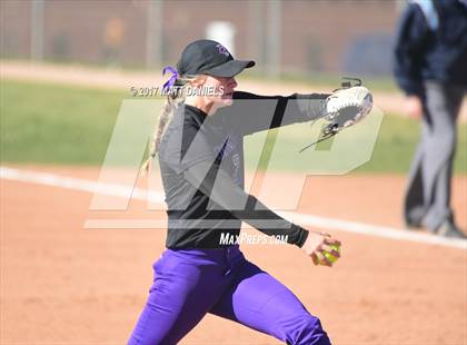 Thumbnail 3 in Legend vs. Fort Collins (CHSAA 5A Region 2 Playoff) photogallery.