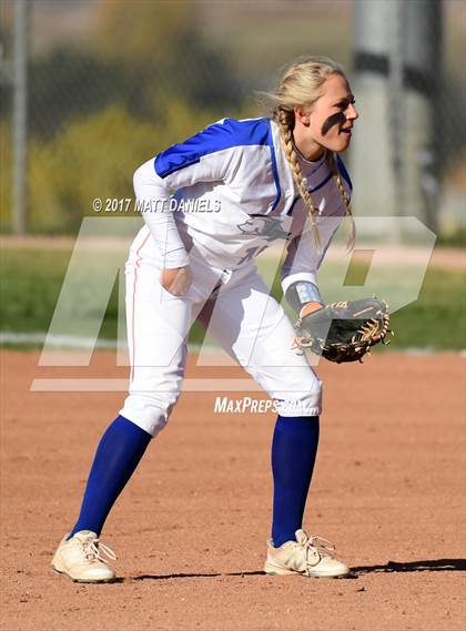 Thumbnail 1 in Legend vs. Fort Collins (CHSAA 5A Region 2 Playoff) photogallery.