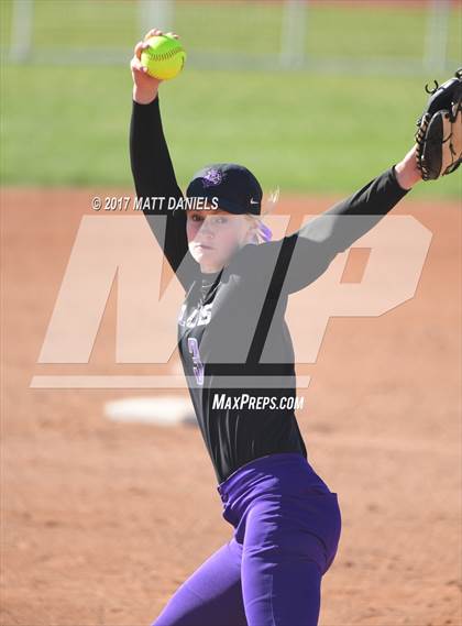 Thumbnail 1 in Legend vs. Fort Collins (CHSAA 5A Region 2 Playoff) photogallery.