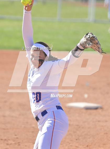 Thumbnail 3 in Legend vs. Fort Collins (CHSAA 5A Region 2 Playoff) photogallery.