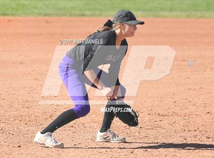 Thumbnail 2 in Legend vs. Fort Collins (CHSAA 5A Region 2 Playoff) photogallery.