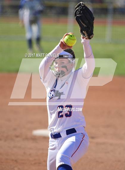 Thumbnail 3 in Legend vs. Fort Collins (CHSAA 5A Region 2 Playoff) photogallery.