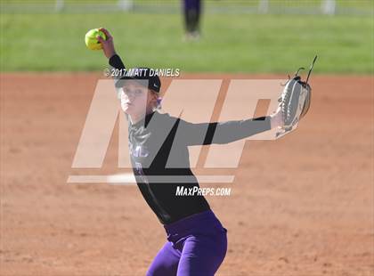Thumbnail 3 in Legend vs. Fort Collins (CHSAA 5A Region 2 Playoff) photogallery.