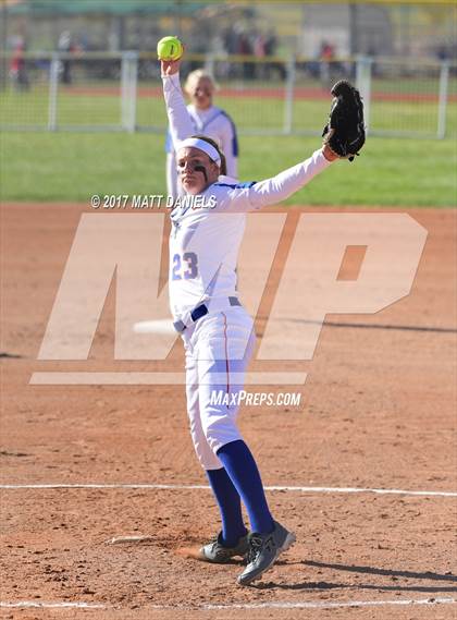 Thumbnail 3 in Legend vs. Fort Collins (CHSAA 5A Region 2 Playoff) photogallery.