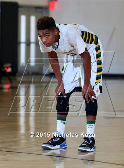 Thumbnail 3 in Providence vs Eisenhower (D1 Bound So Cal Christmas Classic) photogallery.