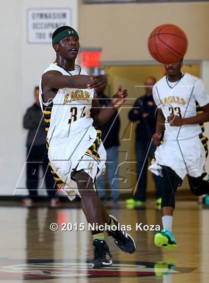 Thumbnail 2 in Providence vs Eisenhower (D1 Bound So Cal Christmas Classic) photogallery.