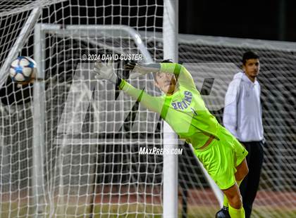Thumbnail 2 in Lake Braddock @ Oakton (Scrimmage) photogallery.
