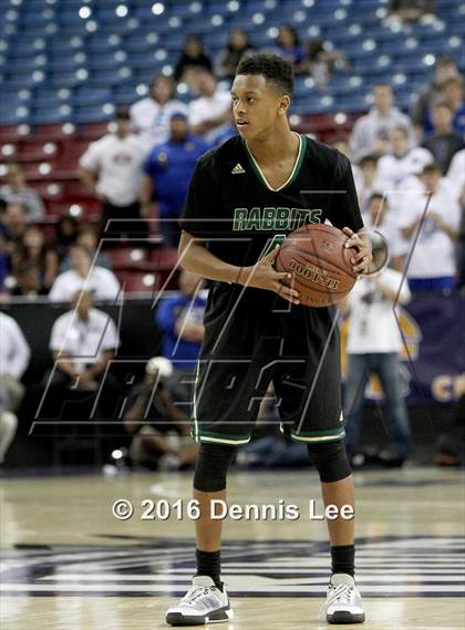 Thumbnail 2 in Long Beach Poly vs. Serra (CIF State D2 Final) photogallery.
