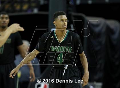 Thumbnail 1 in Long Beach Poly vs. Serra (CIF State D2 Final) photogallery.