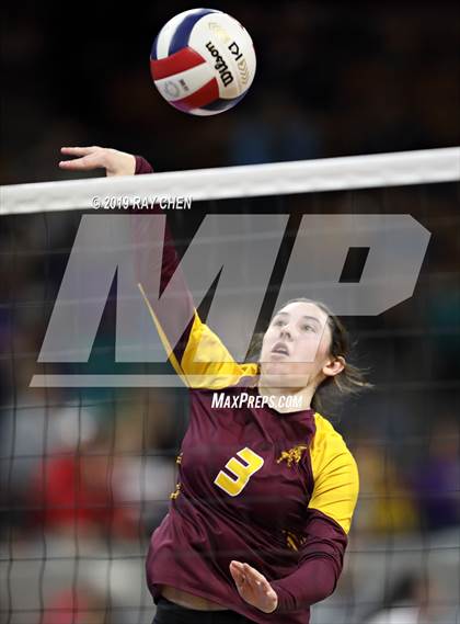 Thumbnail 3 in Alamosa vs. Eagle Ridge Academy (CHSAA 3A State Playoff) photogallery.
