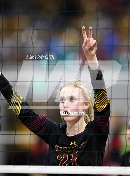 Thumbnail 2 in Alamosa vs. Eagle Ridge Academy (CHSAA 3A State Playoff) photogallery.