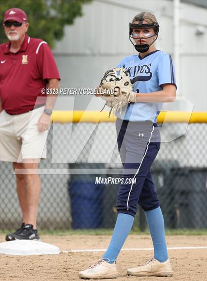 Thumbnail 2 in East Bridgewater vs Newburyport (MIAA Division 3 Round of 32) photogallery.