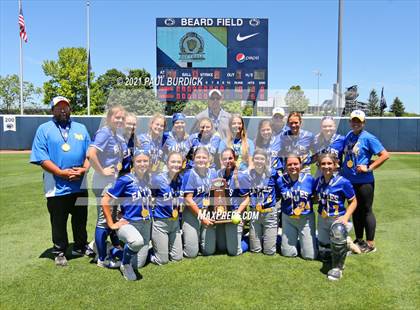 Thumbnail 3 in Line Mountain vs. Ligonier Valley (PIAA 2A Championship) photogallery.