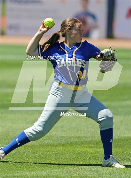 Thumbnail 2 in Line Mountain vs. Ligonier Valley (PIAA 2A Championship) photogallery.
