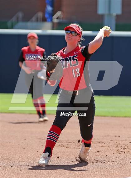 Thumbnail 1 in Line Mountain vs. Ligonier Valley (PIAA 2A Championship) photogallery.