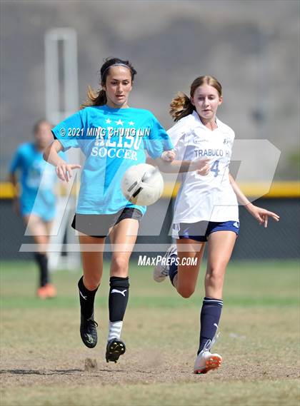 Thumbnail 3 in FR: Trabuco Hills vs. Aliso Niguel (Summer League) photogallery.