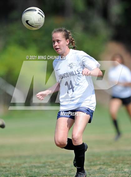 Thumbnail 1 in FR: Trabuco Hills vs. Aliso Niguel (Summer League) photogallery.