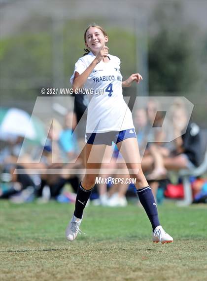 Thumbnail 1 in FR: Trabuco Hills vs. Aliso Niguel (Summer League) photogallery.