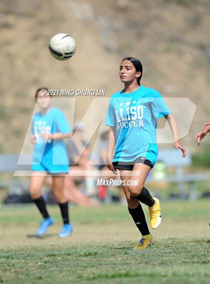 Thumbnail 1 in FR: Trabuco Hills vs. Aliso Niguel (Summer League) photogallery.
