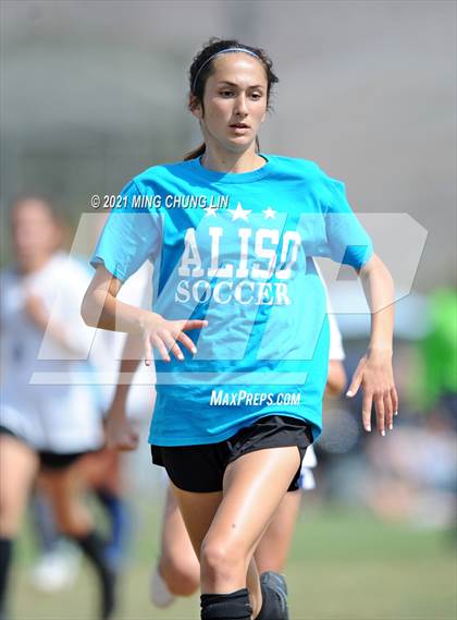 Thumbnail 2 in FR: Trabuco Hills vs. Aliso Niguel (Summer League) photogallery.