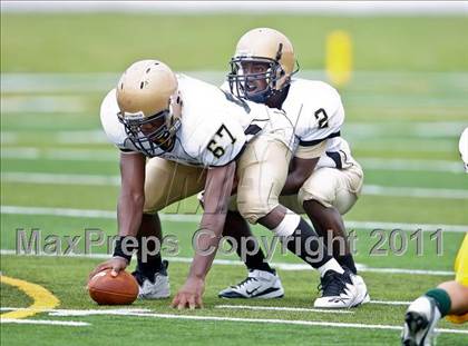 Thumbnail 2 in Twiggs County vs. Glades Day (Gridiron Challenge) photogallery.