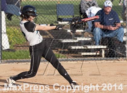 Thumbnail 2 in JSerra Catholic vs. Aliso Niguel  photogallery.