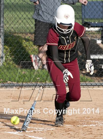 Thumbnail 3 in JSerra Catholic vs. Aliso Niguel  photogallery.