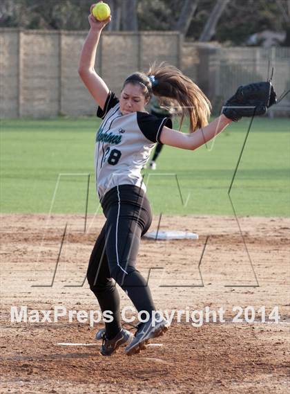 Thumbnail 2 in JSerra Catholic vs. Aliso Niguel  photogallery.