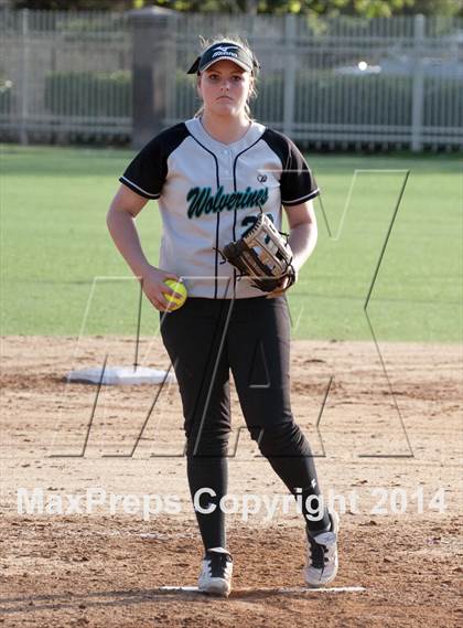 Thumbnail 1 in JSerra Catholic vs. Aliso Niguel  photogallery.