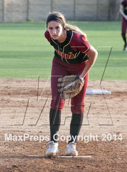 Thumbnail 2 in JSerra Catholic vs. Aliso Niguel  photogallery.