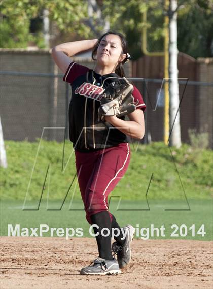 Thumbnail 1 in JSerra Catholic vs. Aliso Niguel  photogallery.