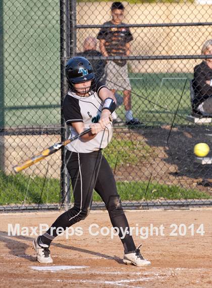 Thumbnail 1 in JSerra Catholic vs. Aliso Niguel  photogallery.