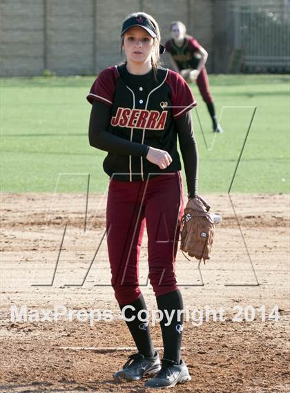 Thumbnail 3 in JSerra Catholic vs. Aliso Niguel  photogallery.