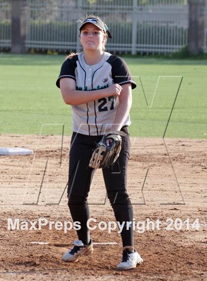 Thumbnail 1 in JSerra Catholic vs. Aliso Niguel  photogallery.