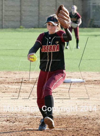 Thumbnail 2 in JSerra Catholic vs. Aliso Niguel  photogallery.