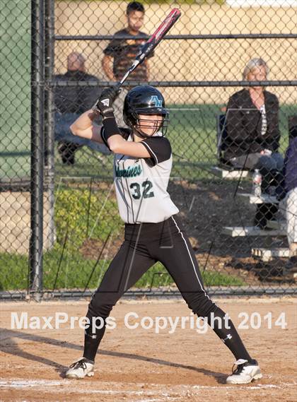 Thumbnail 3 in JSerra Catholic vs. Aliso Niguel  photogallery.
