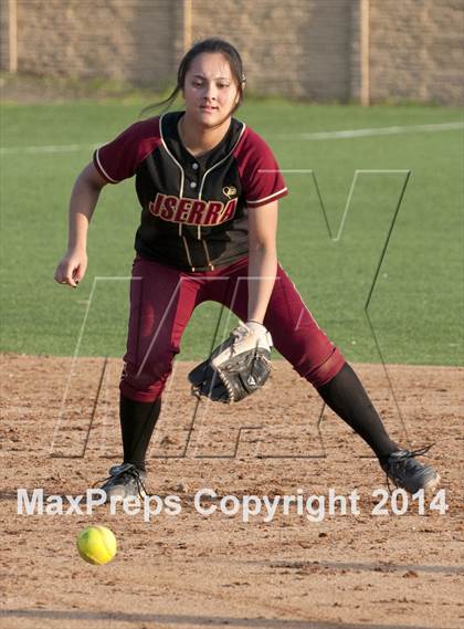 Thumbnail 1 in JSerra Catholic vs. Aliso Niguel  photogallery.