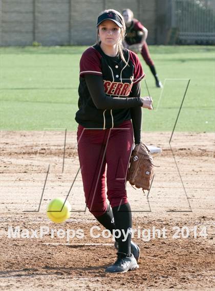 Thumbnail 1 in JSerra Catholic vs. Aliso Niguel  photogallery.
