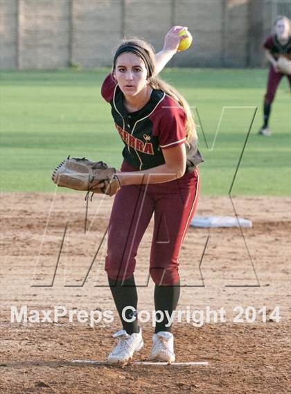 Thumbnail 1 in JSerra Catholic vs. Aliso Niguel  photogallery.