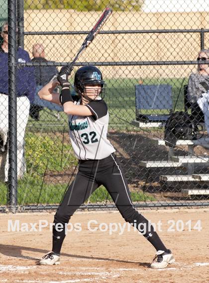 Thumbnail 3 in JSerra Catholic vs. Aliso Niguel  photogallery.