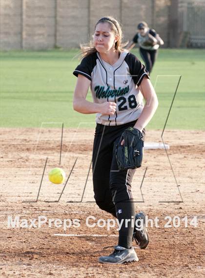 Thumbnail 1 in JSerra Catholic vs. Aliso Niguel  photogallery.