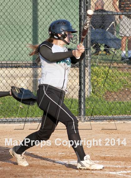 Thumbnail 2 in JSerra Catholic vs. Aliso Niguel  photogallery.