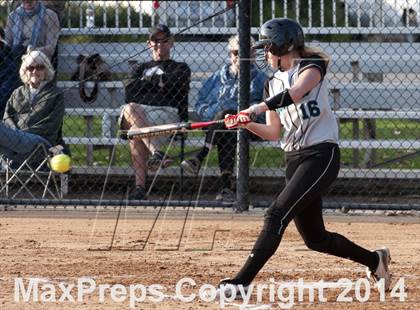 Thumbnail 2 in JSerra Catholic vs. Aliso Niguel  photogallery.