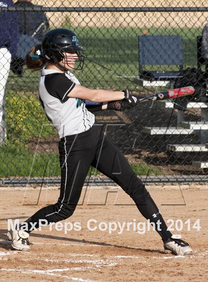 Thumbnail 2 in JSerra Catholic vs. Aliso Niguel  photogallery.