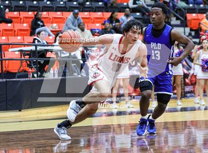 Thumbnail 1 in Dunbar @ Castleberry (UIL Basketball 4A Bi-District Playoff) photogallery.